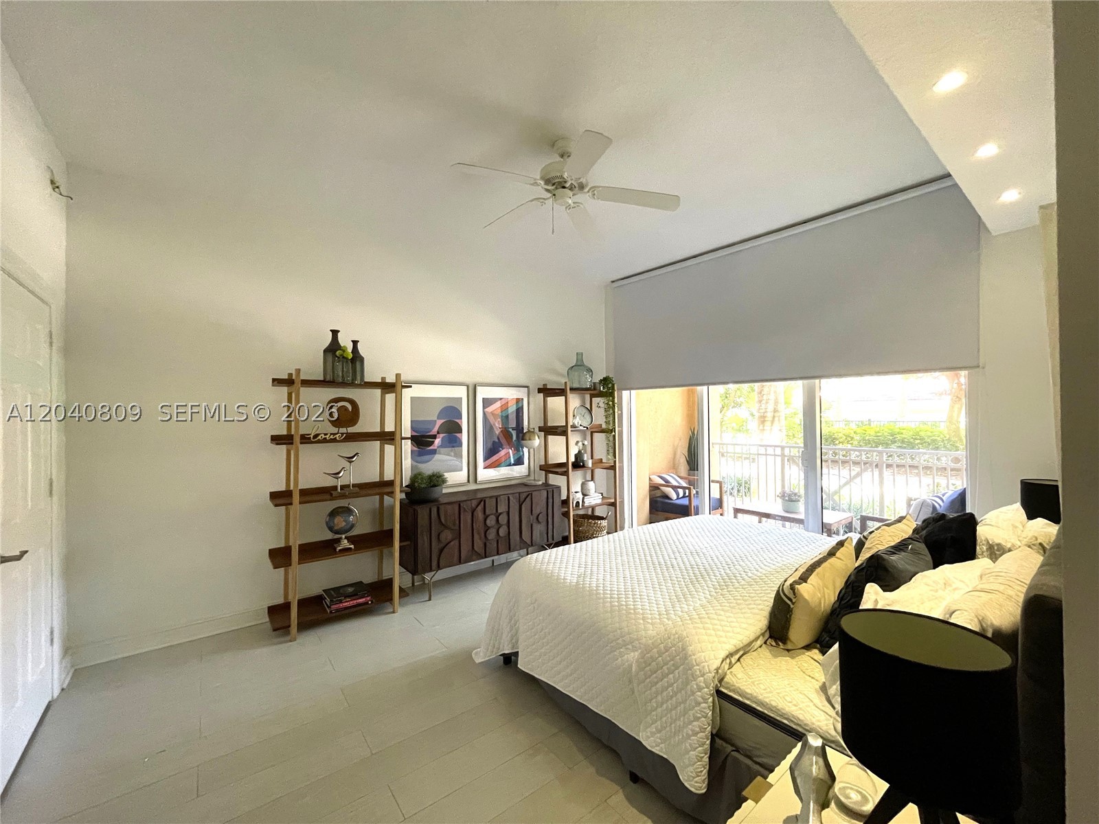 ALAQUA CONDO - Residential