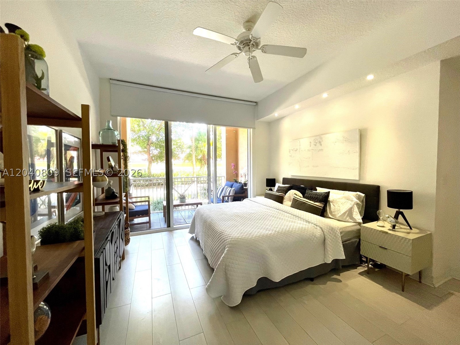 ALAQUA CONDO - Residential