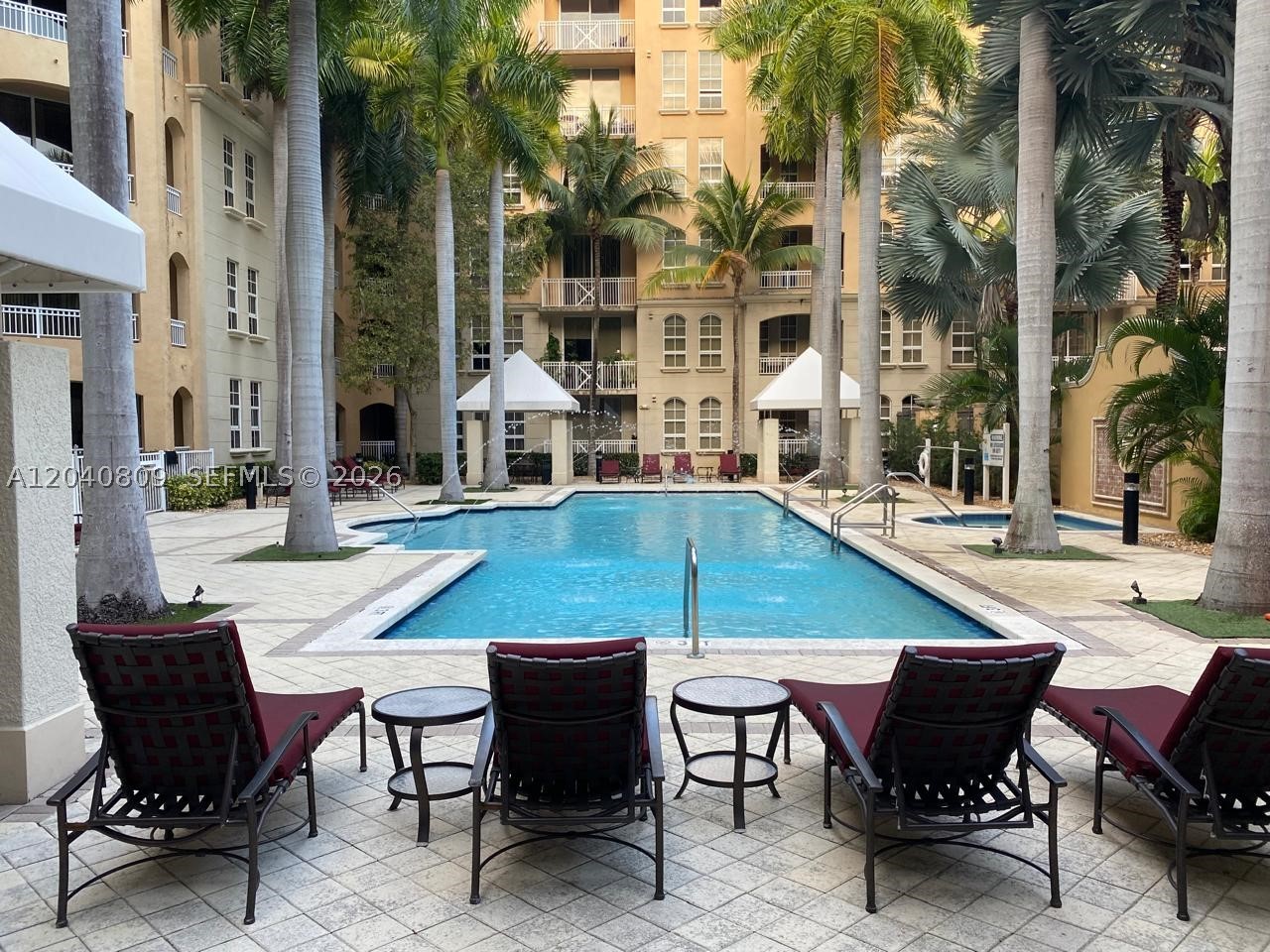 ALAQUA CONDO - Residential