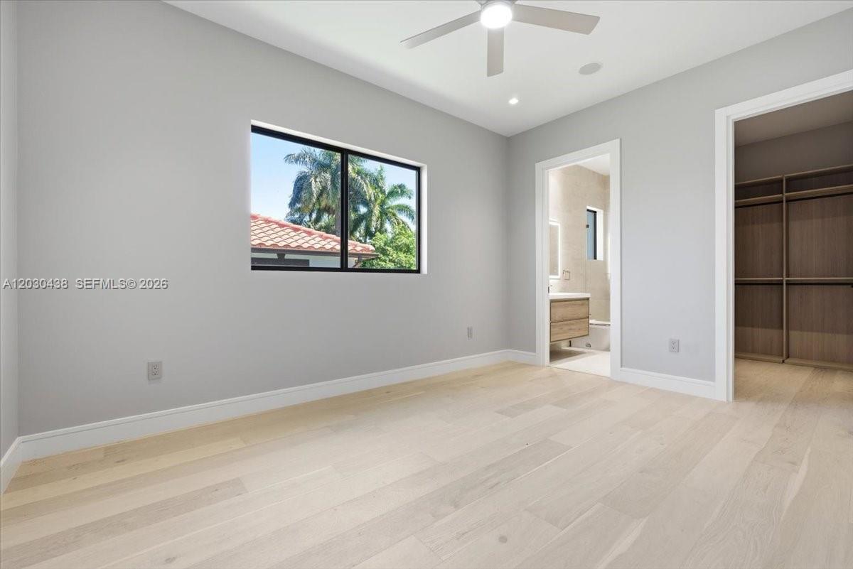 HOLLYWOOD LAKES SECTION 1 - Residential