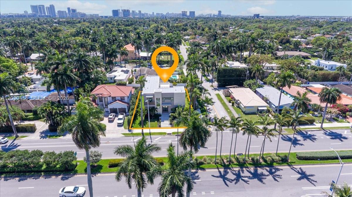 HOLLYWOOD LAKES SECTION 1 - Residential