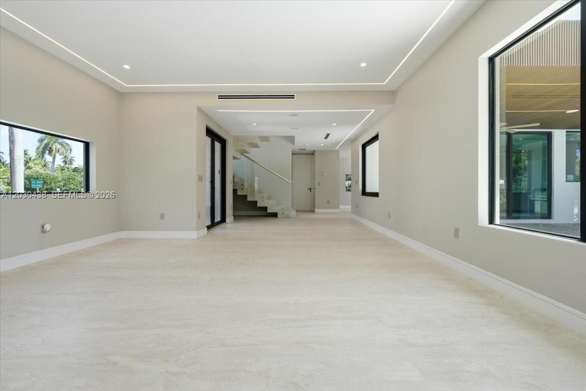 HOLLYWOOD LAKES SECTION 1 - Residential
