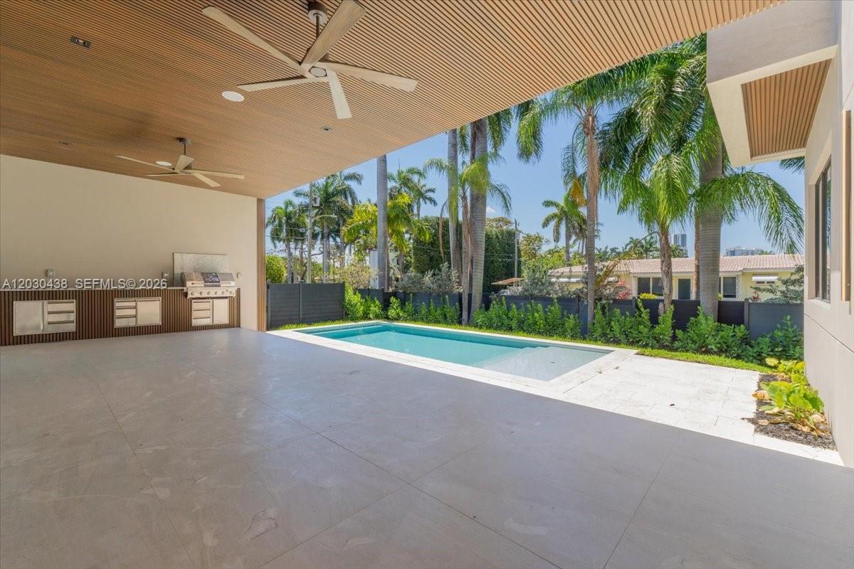 HOLLYWOOD LAKES SECTION 1 - Residential