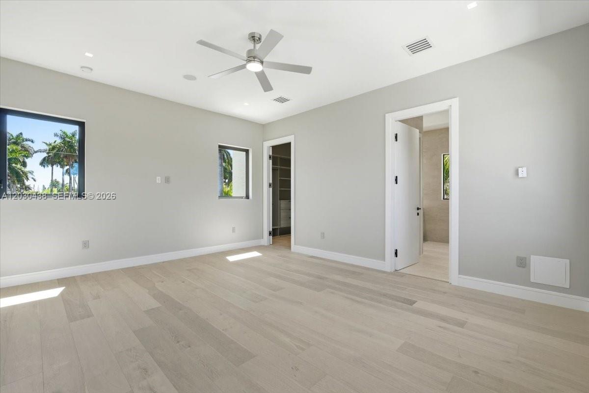 HOLLYWOOD LAKES SECTION 1 - Residential