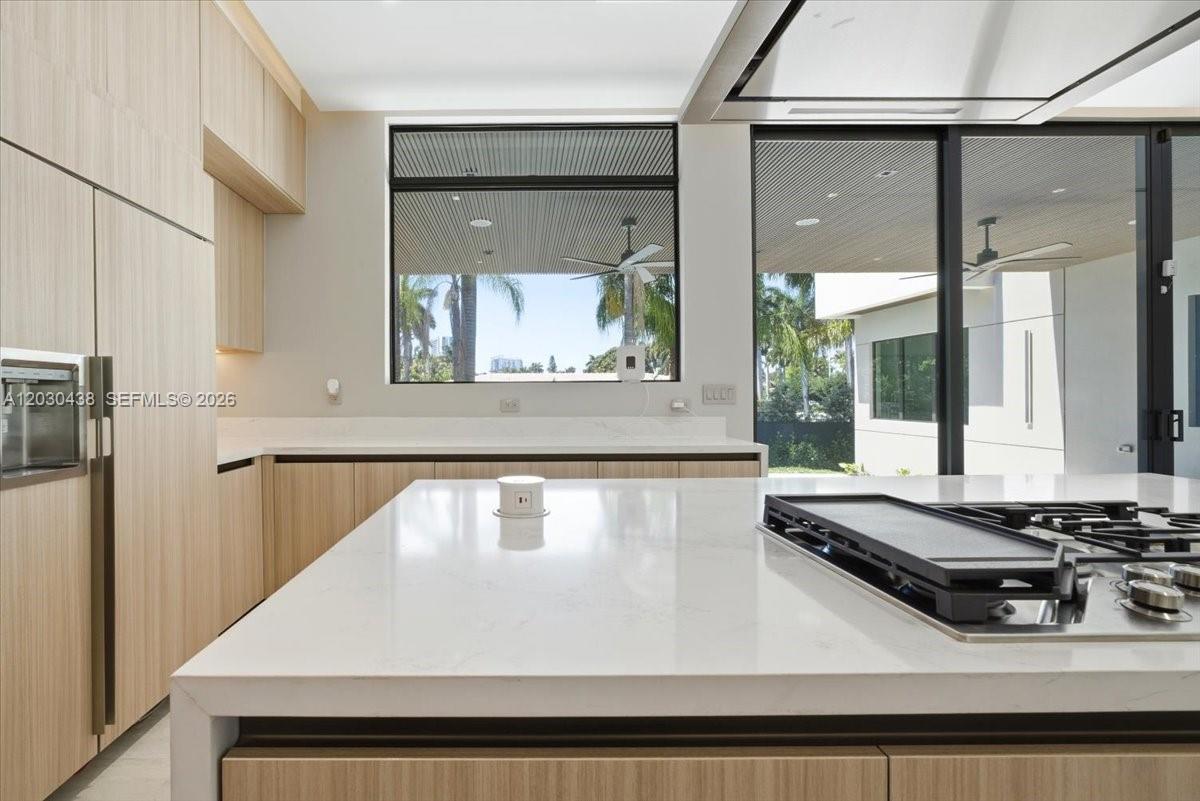 HOLLYWOOD LAKES SECTION 1 - Residential