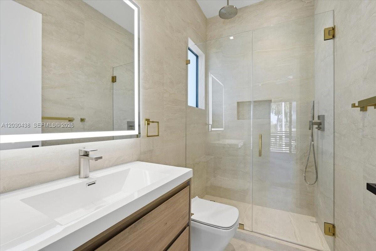 HOLLYWOOD LAKES SECTION 1 - Residential