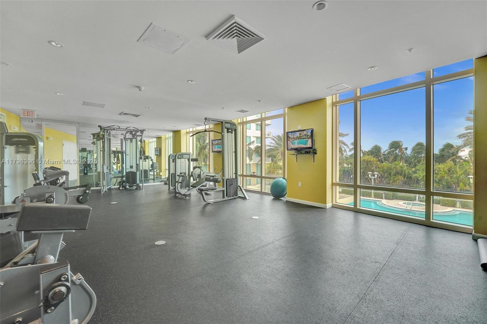 DUO CONDOMINIUM WEST - Residential