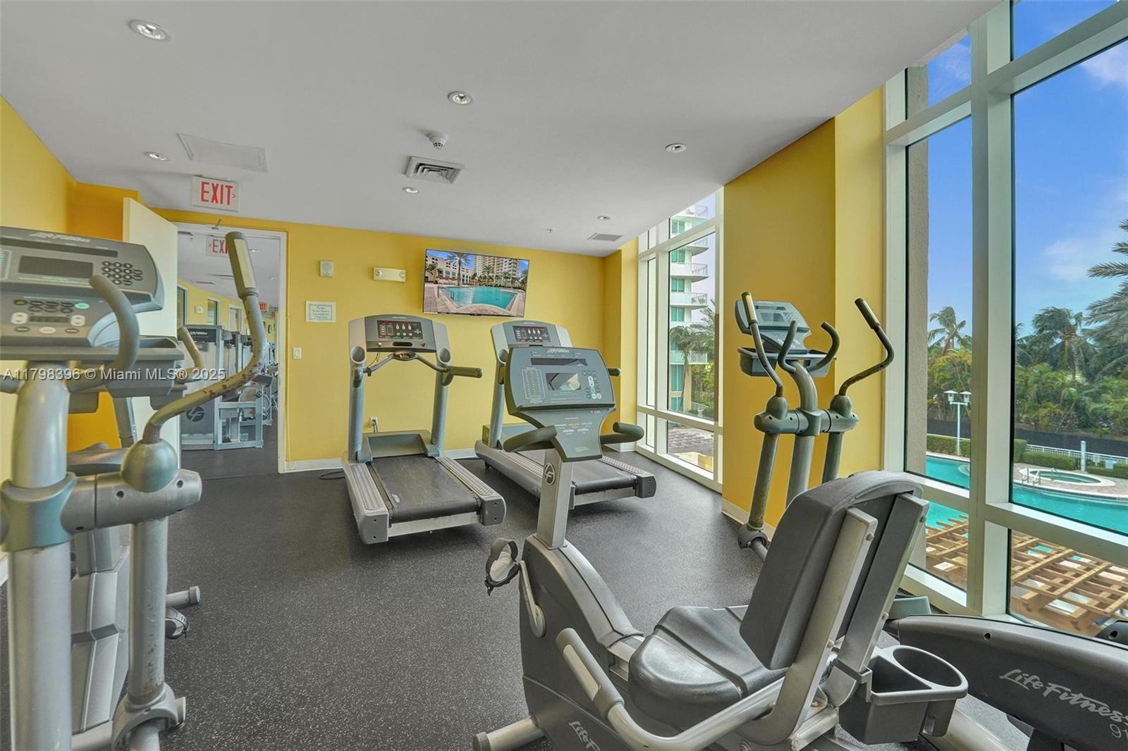 DUO CONDOMINIUM WEST - Residential