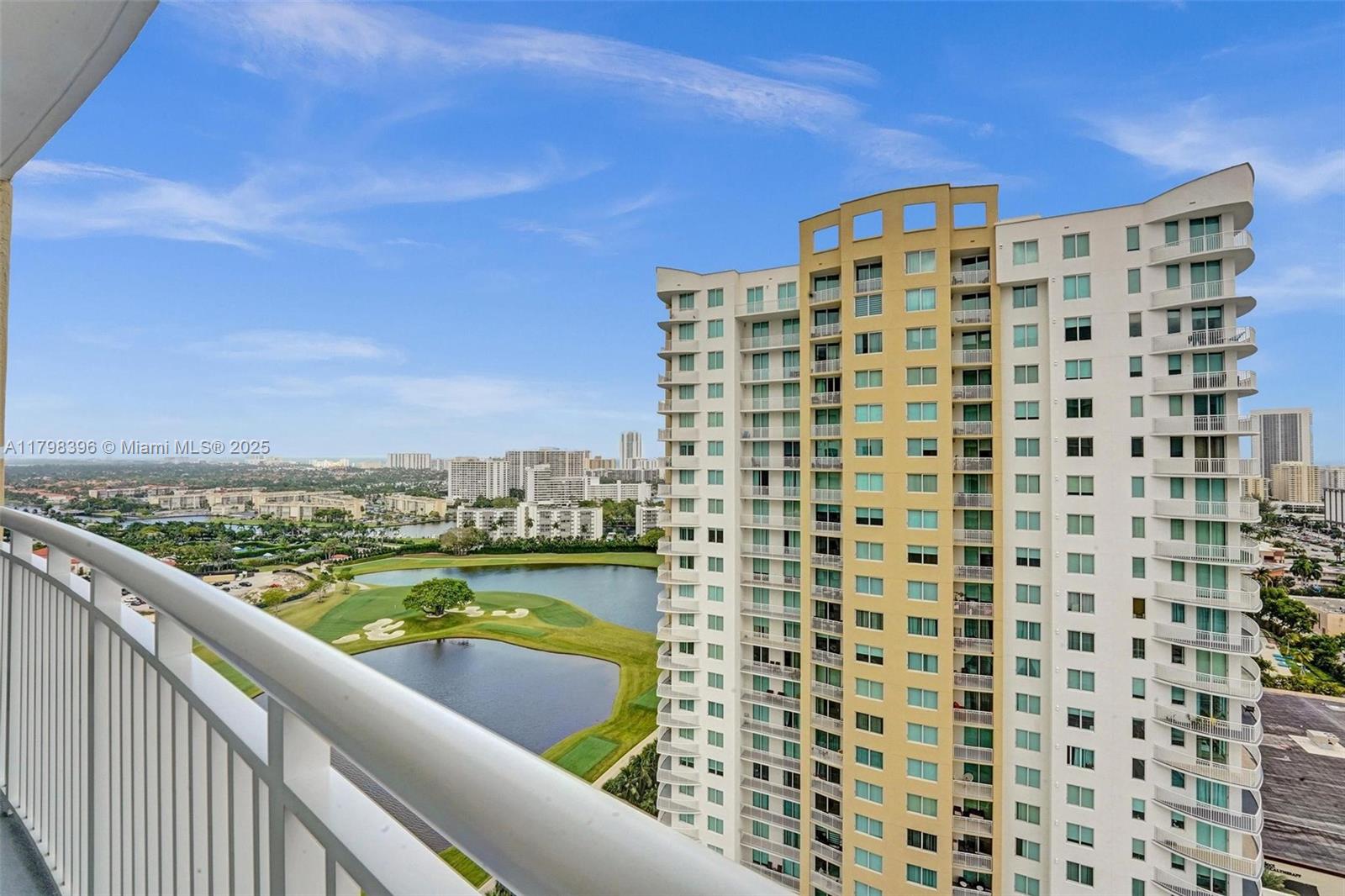 DUO CONDOMINIUM WEST - Residential