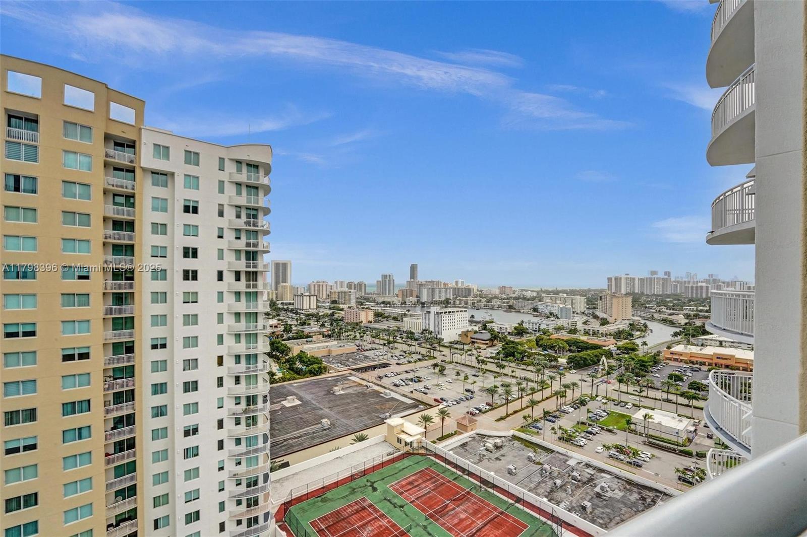 DUO CONDOMINIUM WEST - Residential