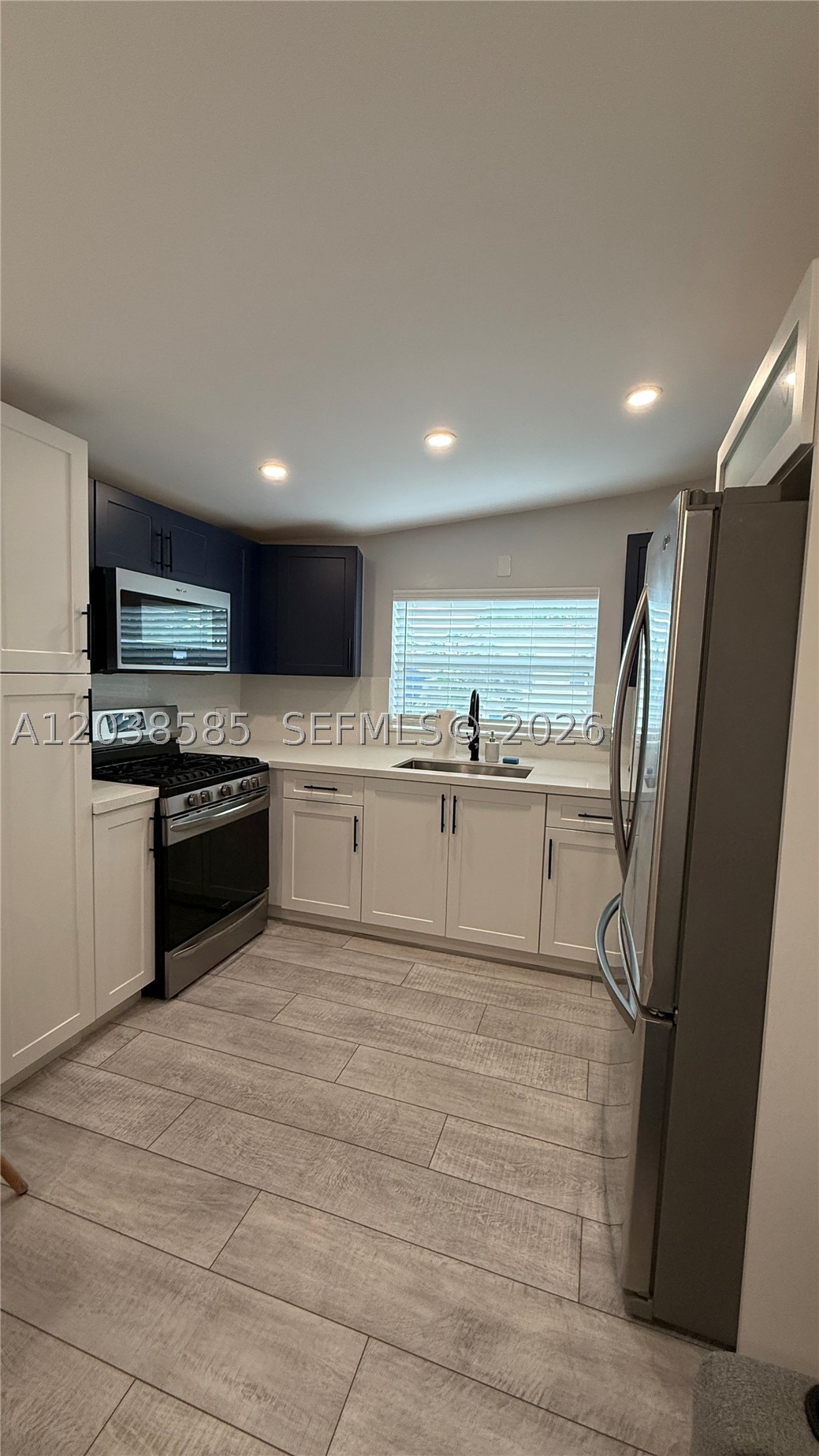 LONG KEY PROJ PROP LINE S - Residential Lease