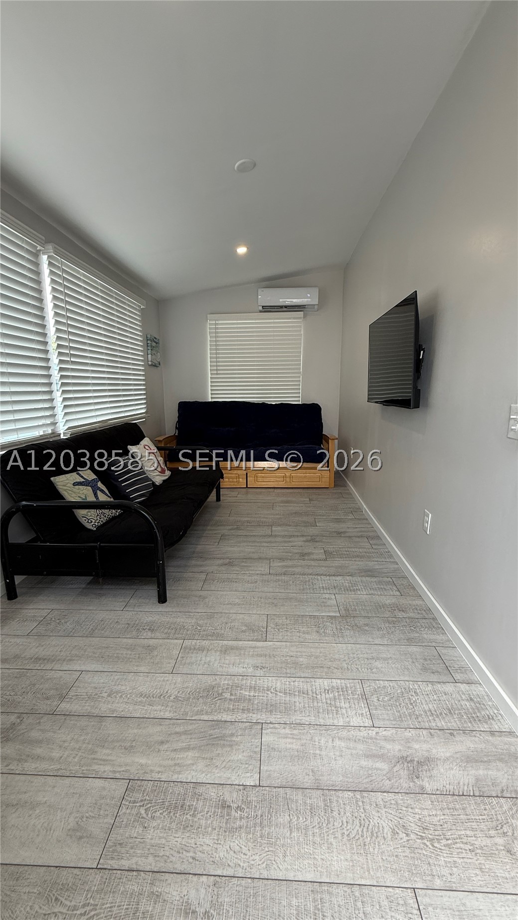 LONG KEY PROJ PROP LINE S - Residential Lease