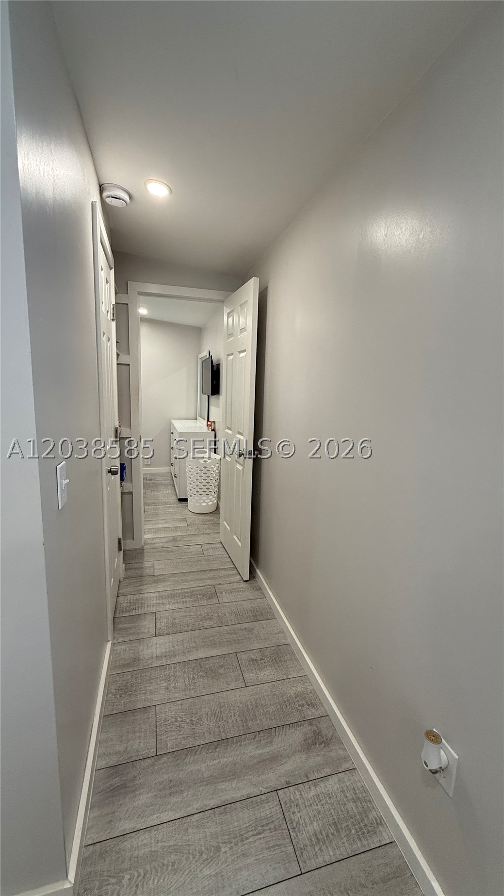LONG KEY PROJ PROP LINE S - Residential Lease