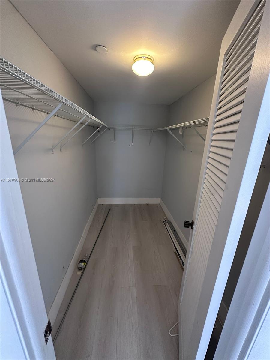 GREENWICH PH I CONDO - Residential