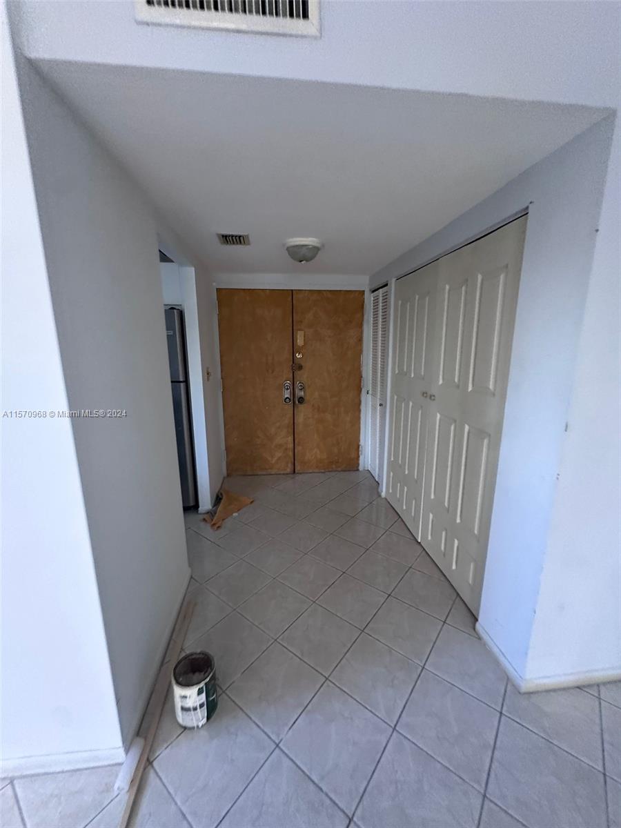 GREENWICH PH I CONDO - Residential