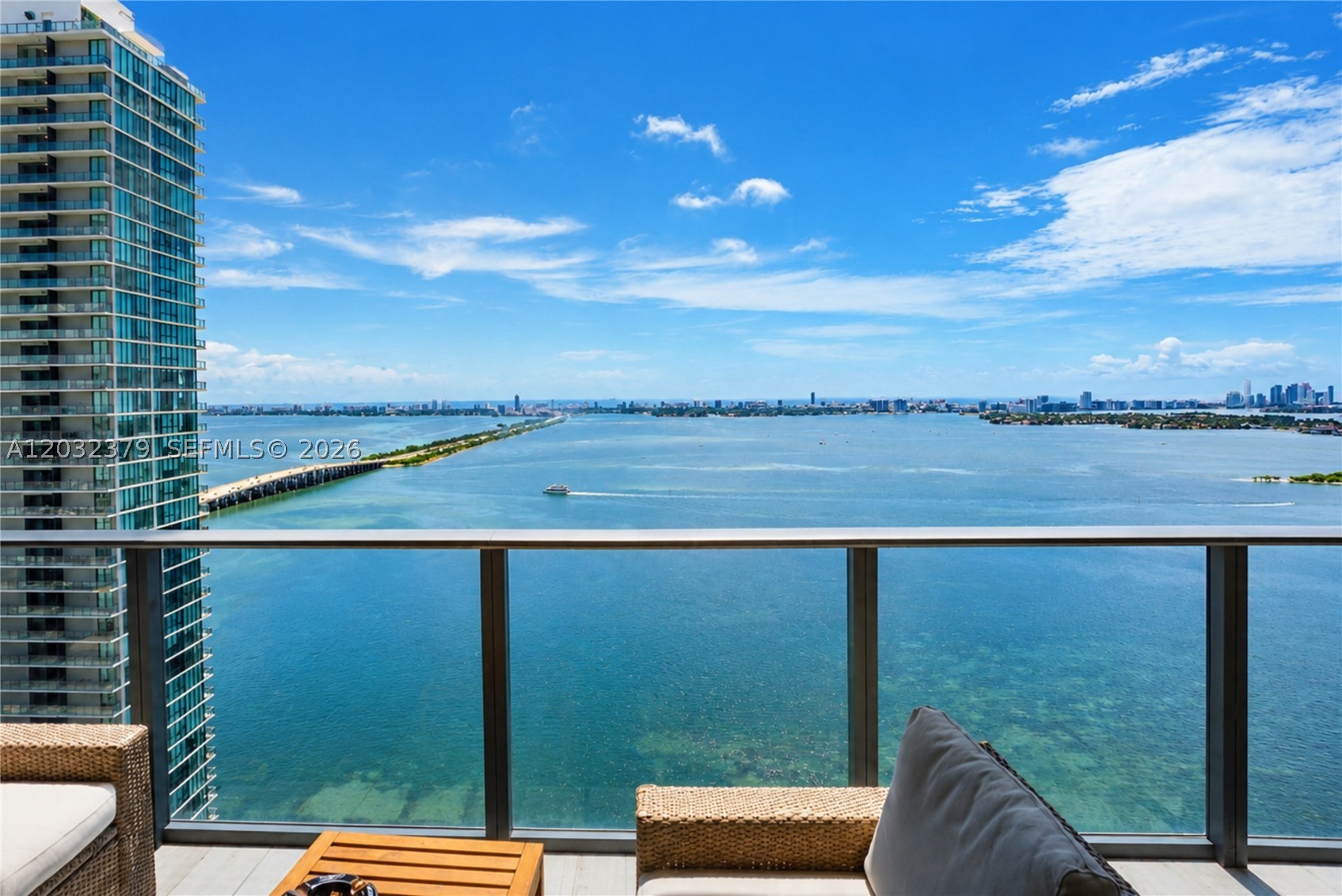 GRAN PARAISO CONDO - Residential