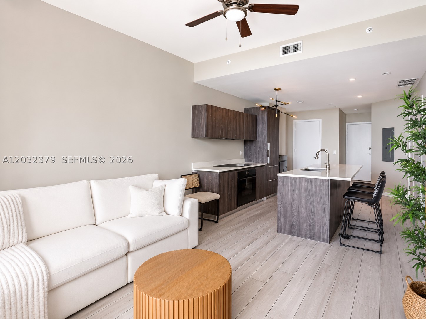 GRAN PARAISO CONDO - Residential