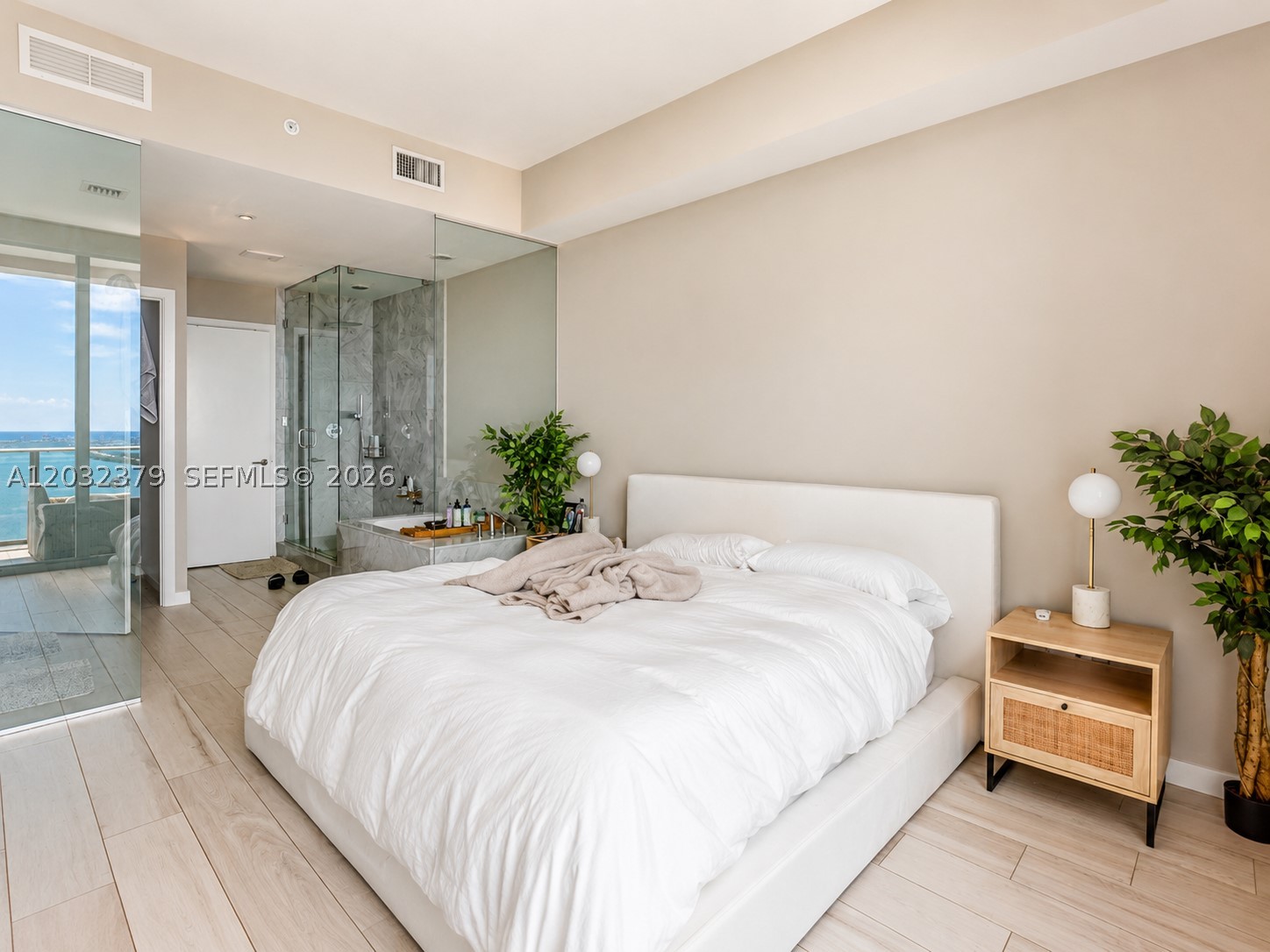 GRAN PARAISO CONDO - Residential