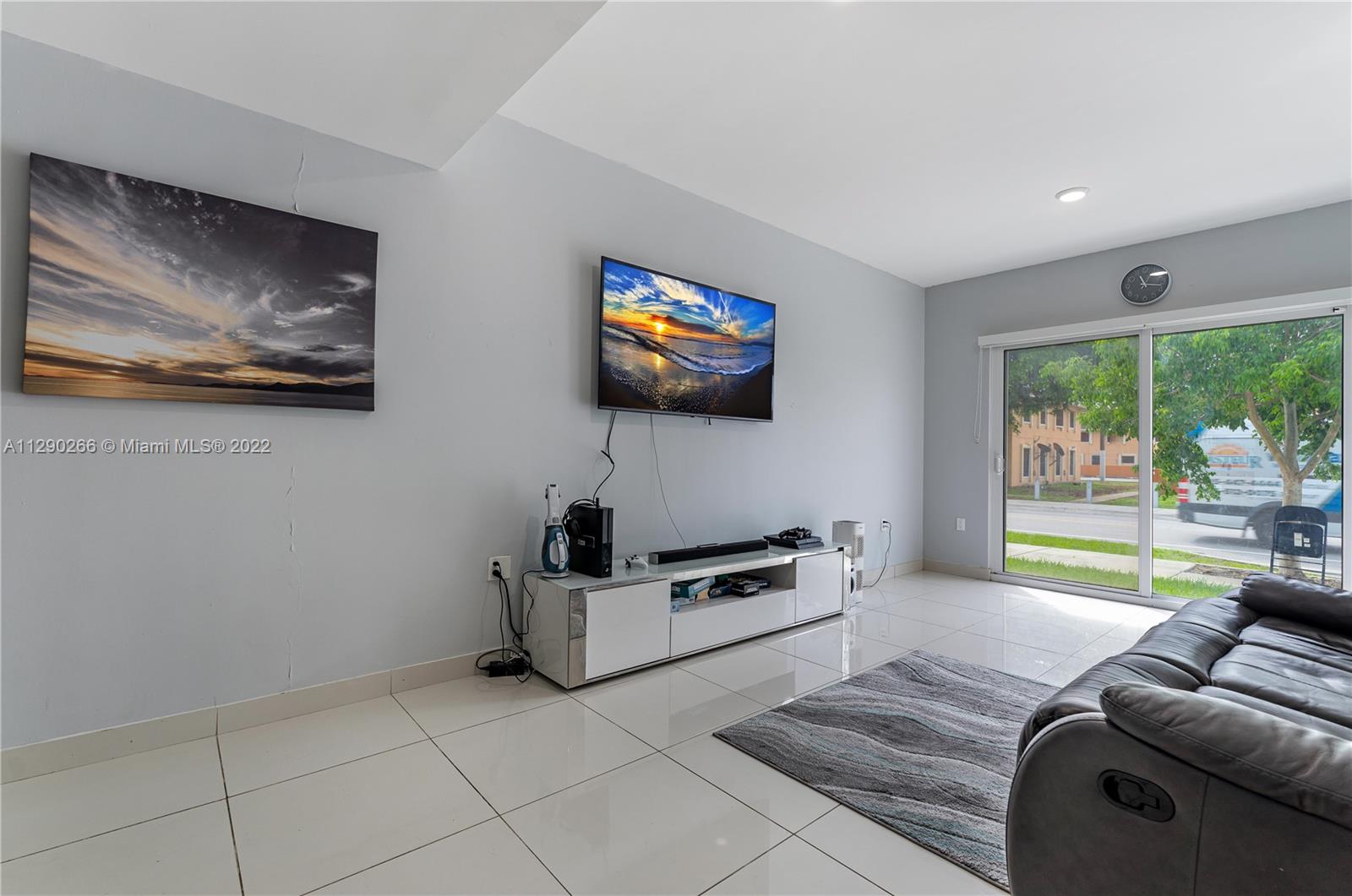 PARADISE GARDENS - Residential