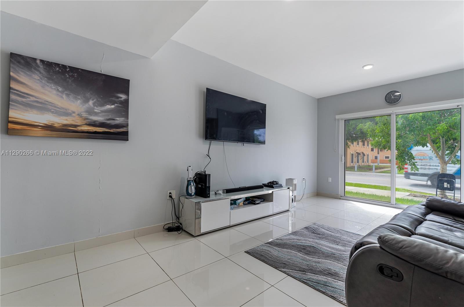 PARADISE GARDENS - Residential