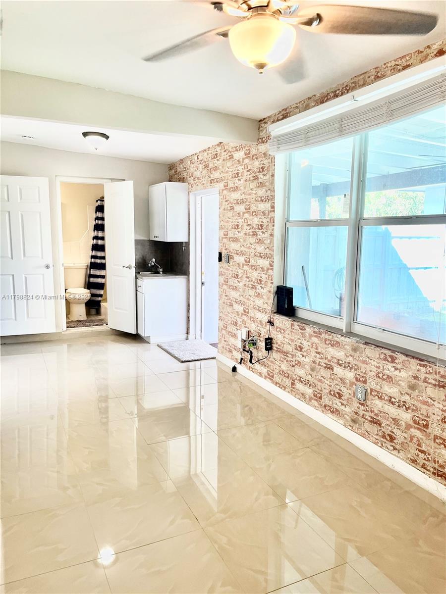 CORAL VILLAS REV - Residential