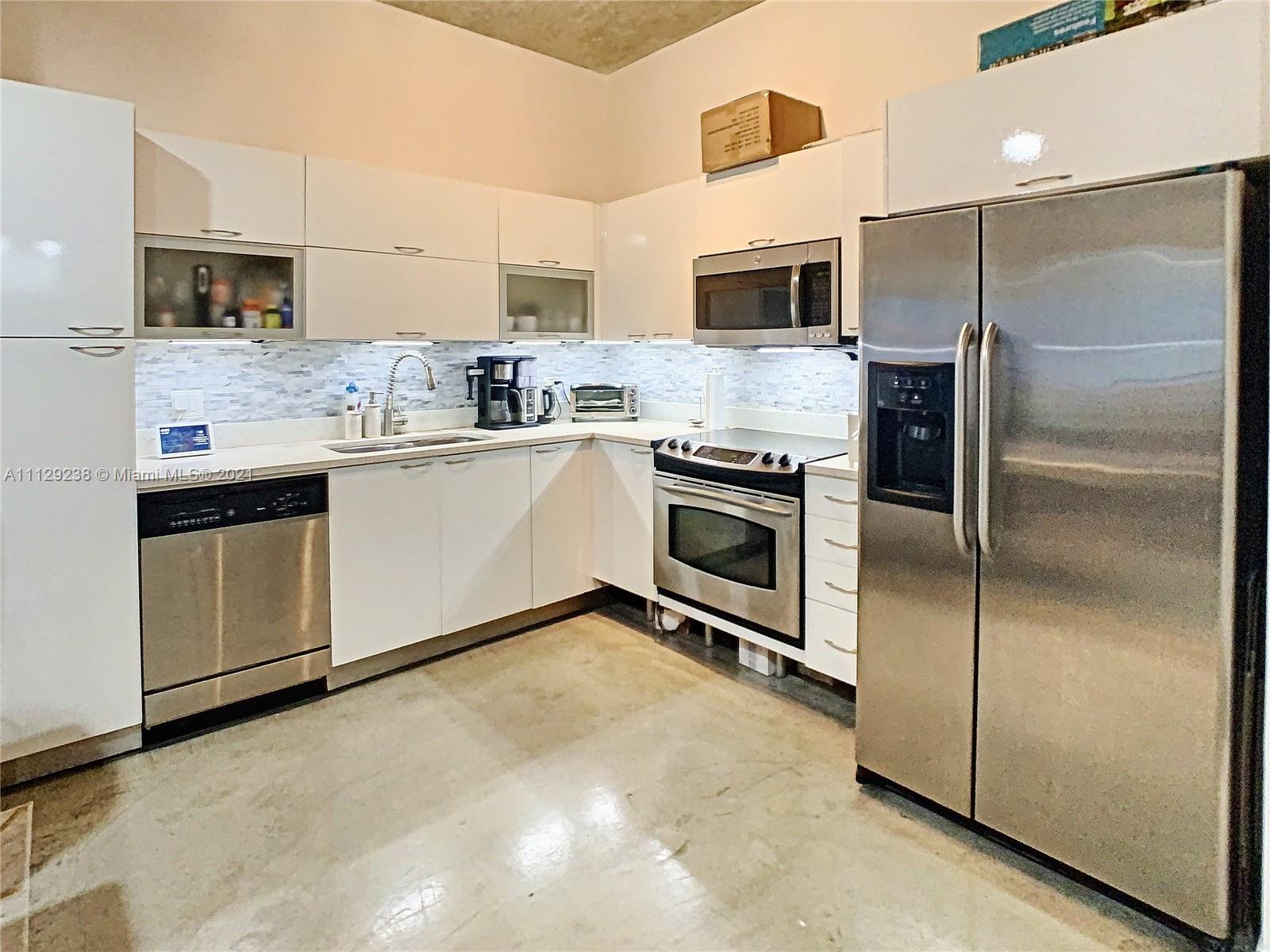 THE LOFT DOWNTOWN CONDO - Residential Lease