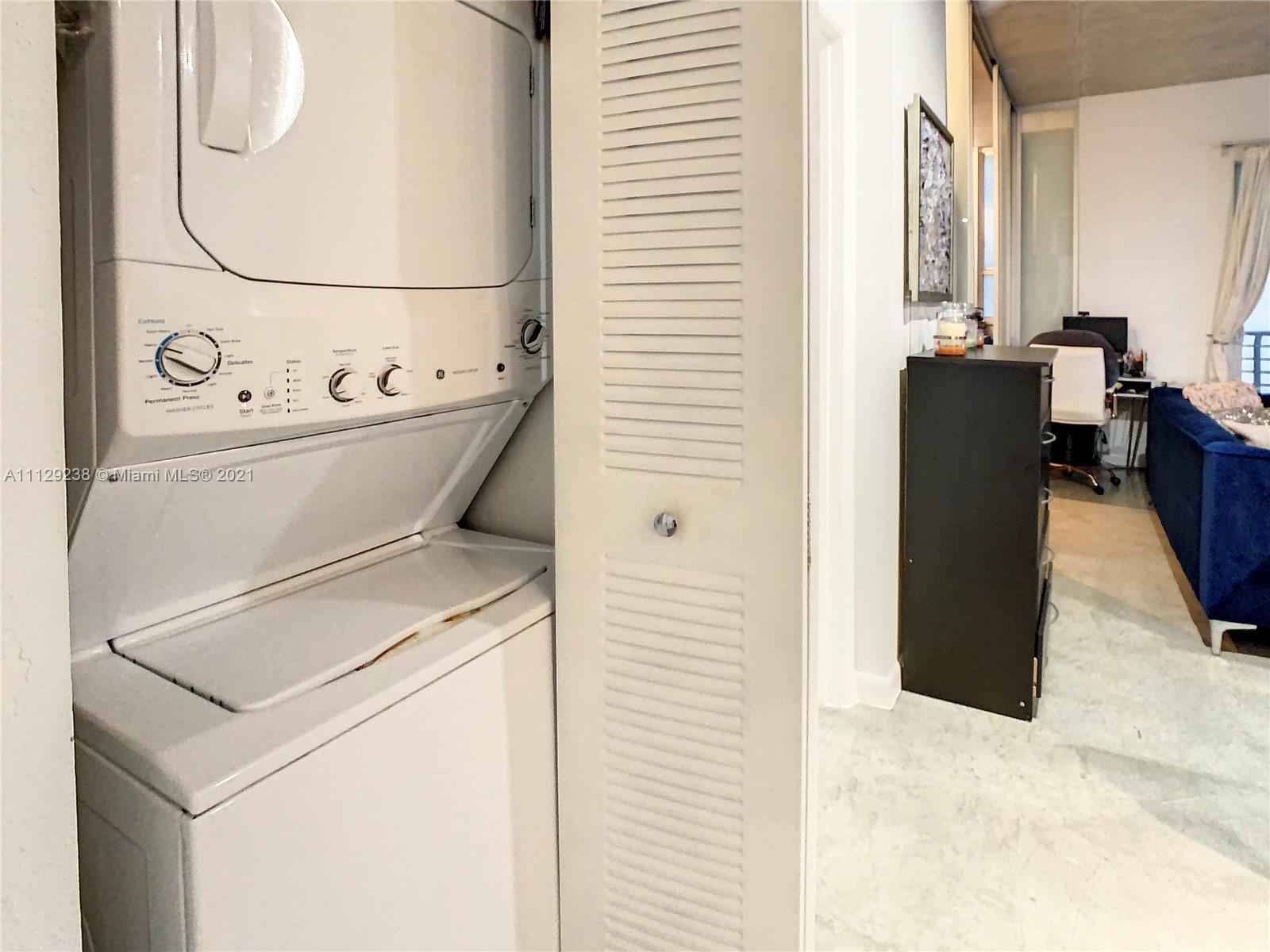 THE LOFT DOWNTOWN CONDO - Residential Lease