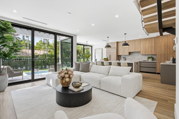 CORAL GABLES BILTMORE SEC - Residential