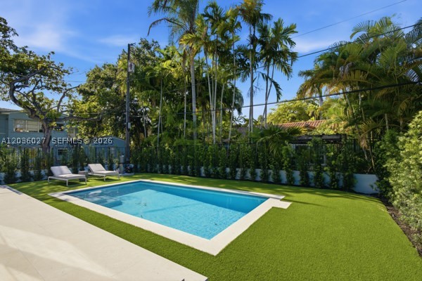 CORAL GABLES BILTMORE SEC - Residential