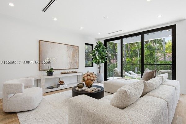 CORAL GABLES BILTMORE SEC - Residential