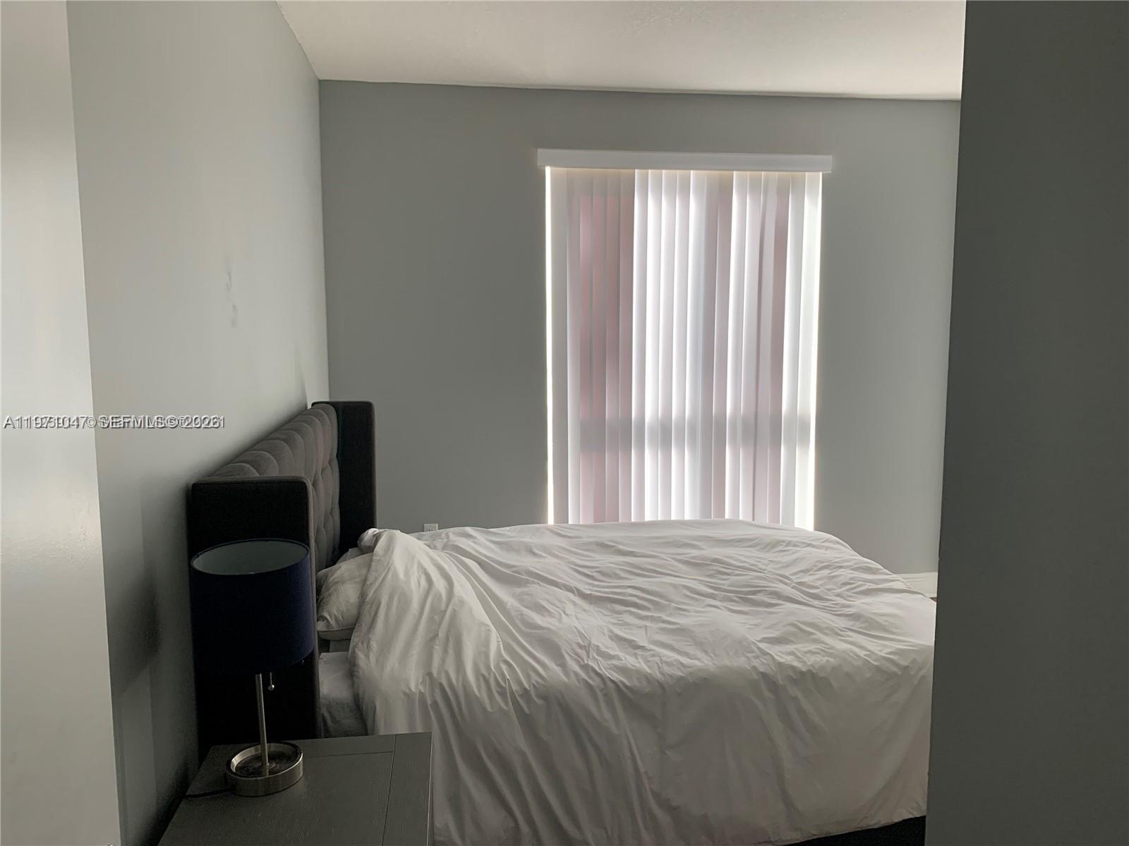 DOWNTOWN DADELAND CONDO N - Residential