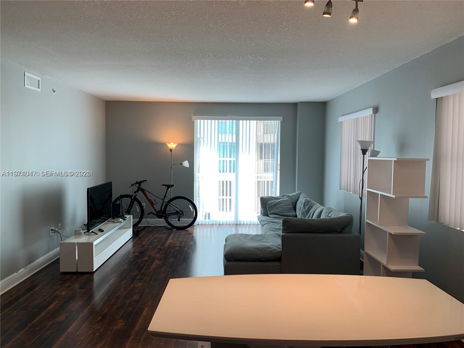 DOWNTOWN DADELAND CONDO N - Residential