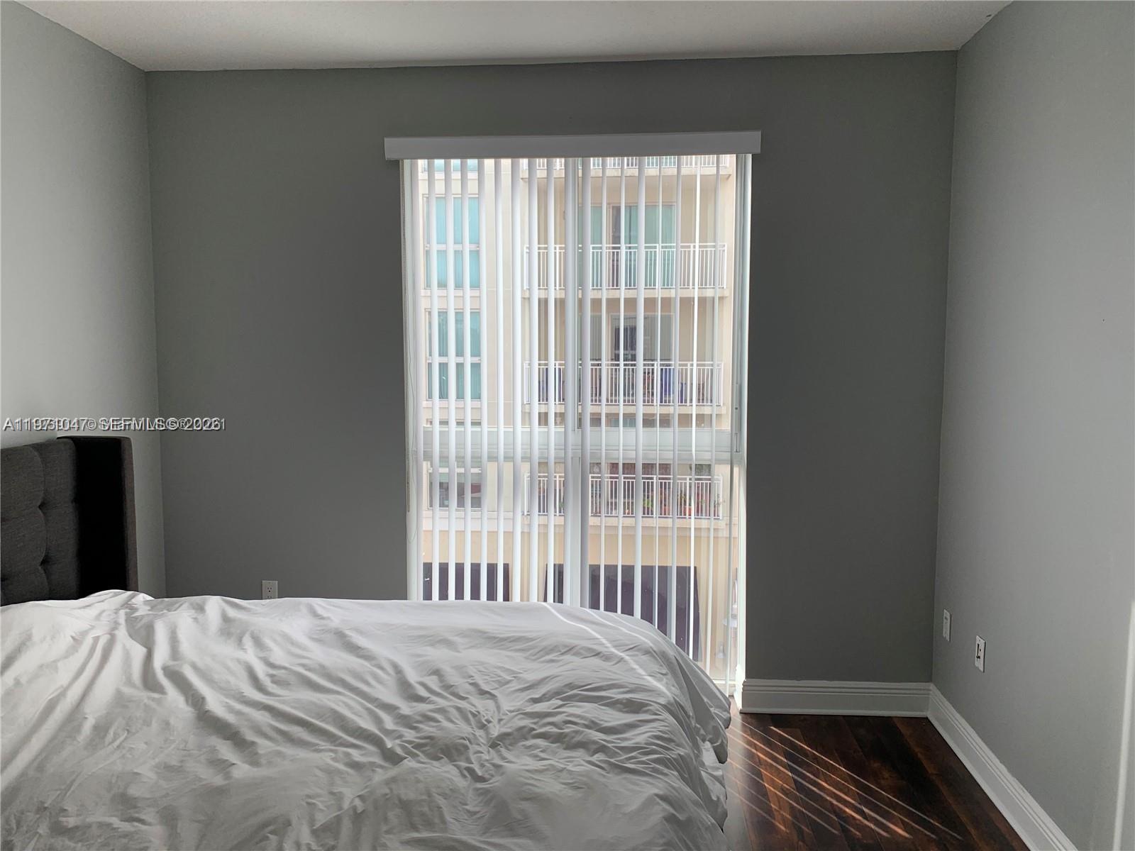 DOWNTOWN DADELAND CONDO N - Residential