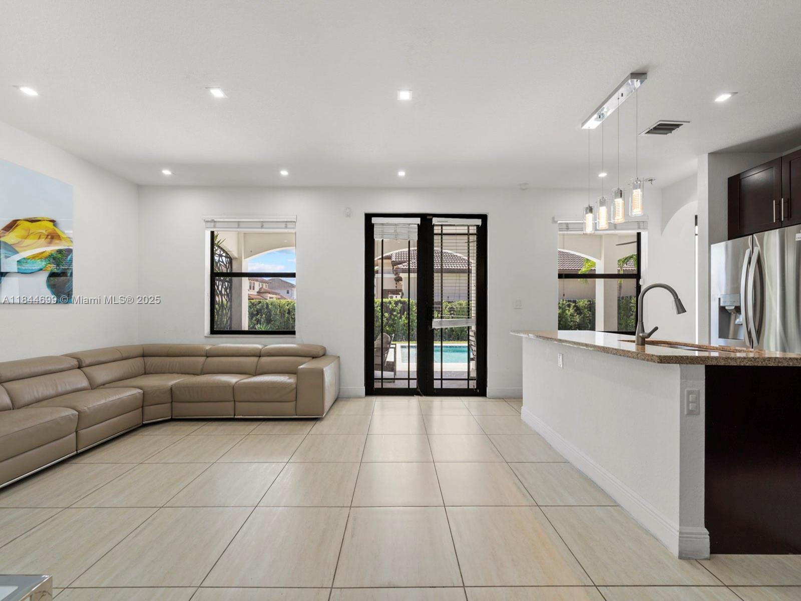 CW 144 SUBDIVISION - Residential Lease
