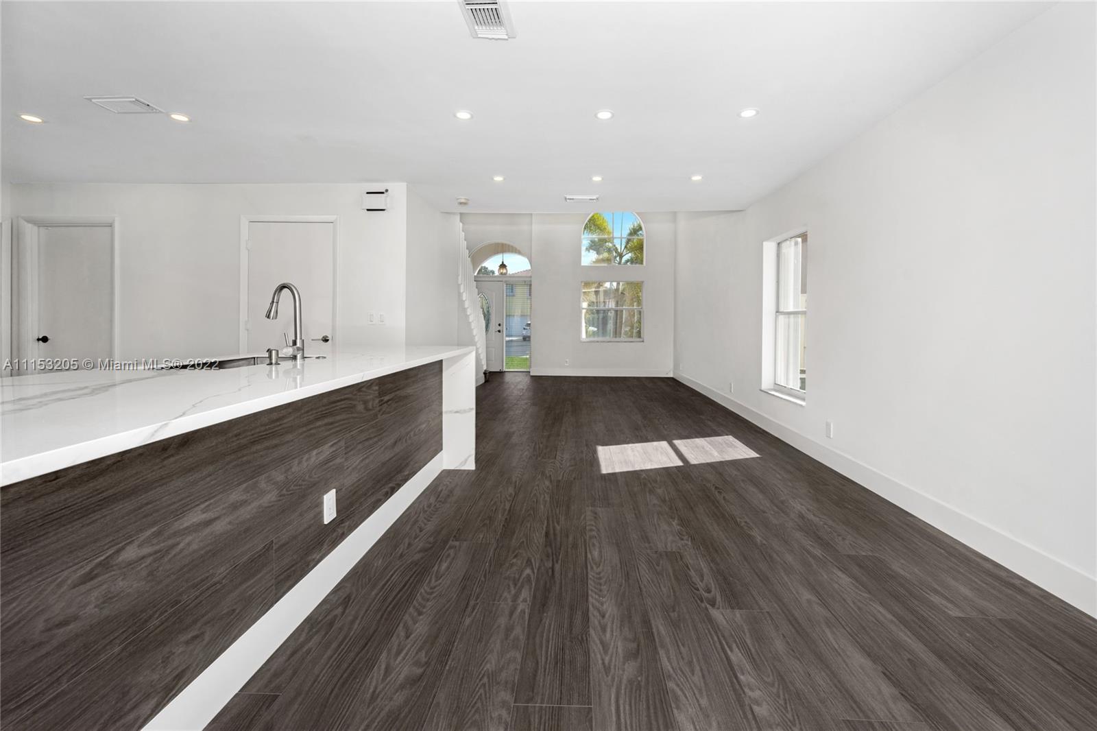 TANGLEWOOD TOWNHOMES - Residential Lease