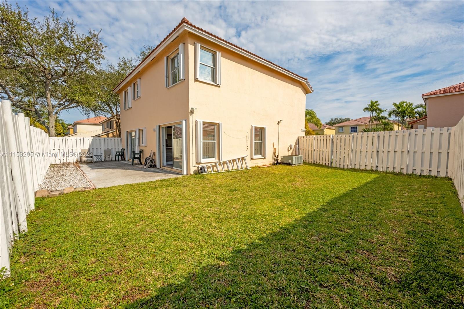 TANGLEWOOD TOWNHOMES - Residential Lease
