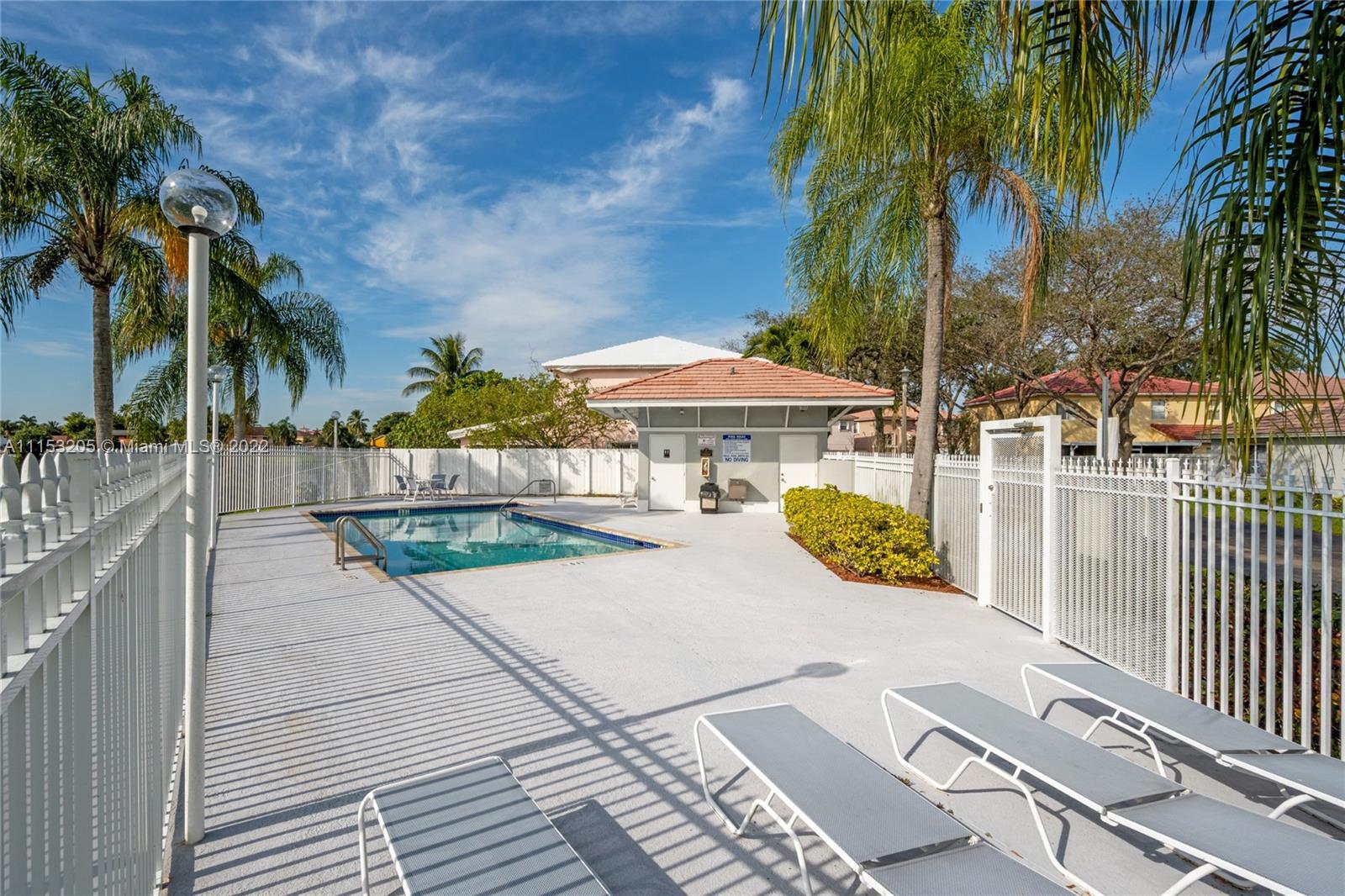 TANGLEWOOD TOWNHOMES - Residential Lease