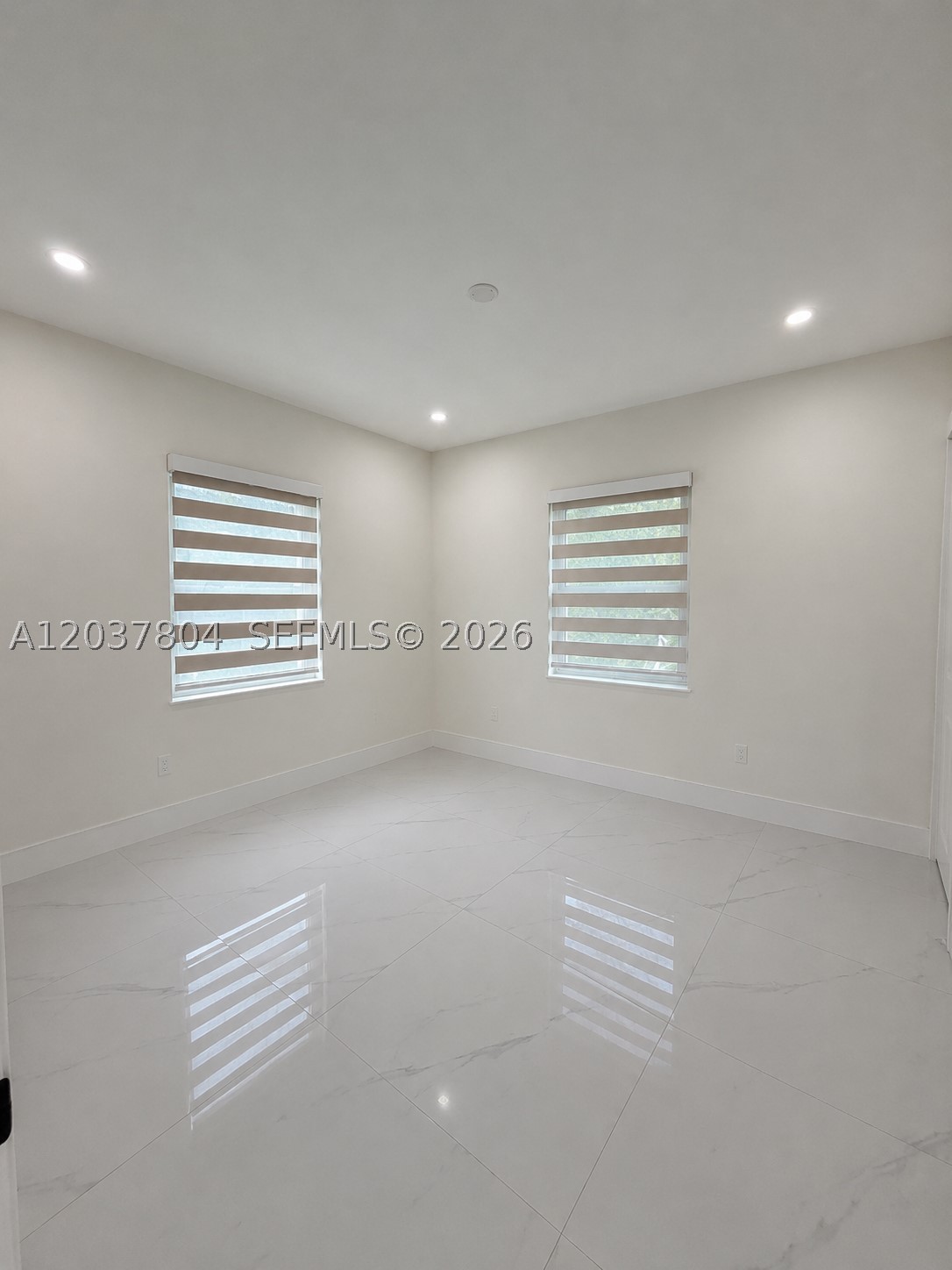 SUNNY GROVE - Residential