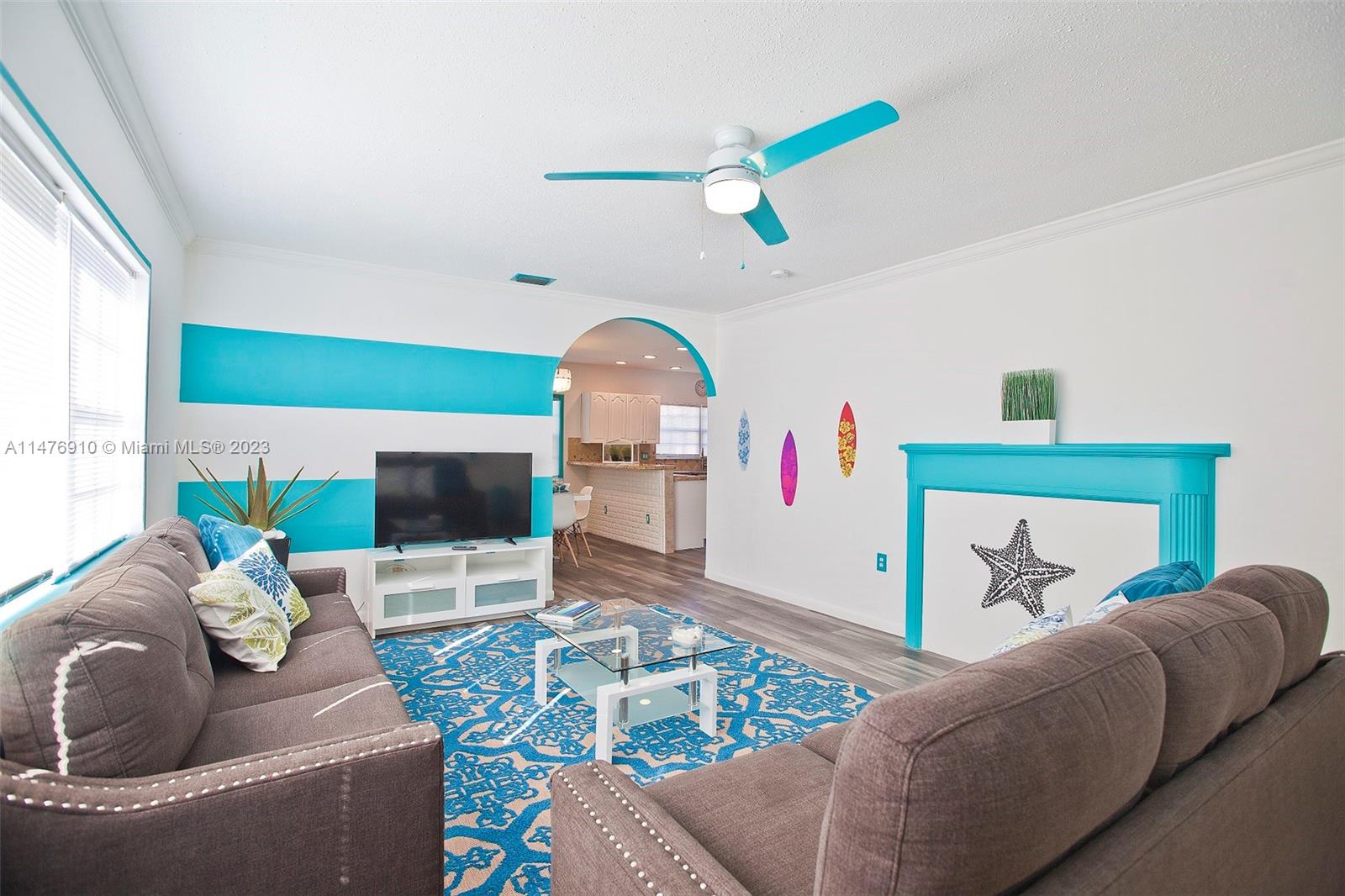 HOLLYWOOD LAWNS - Residential Income