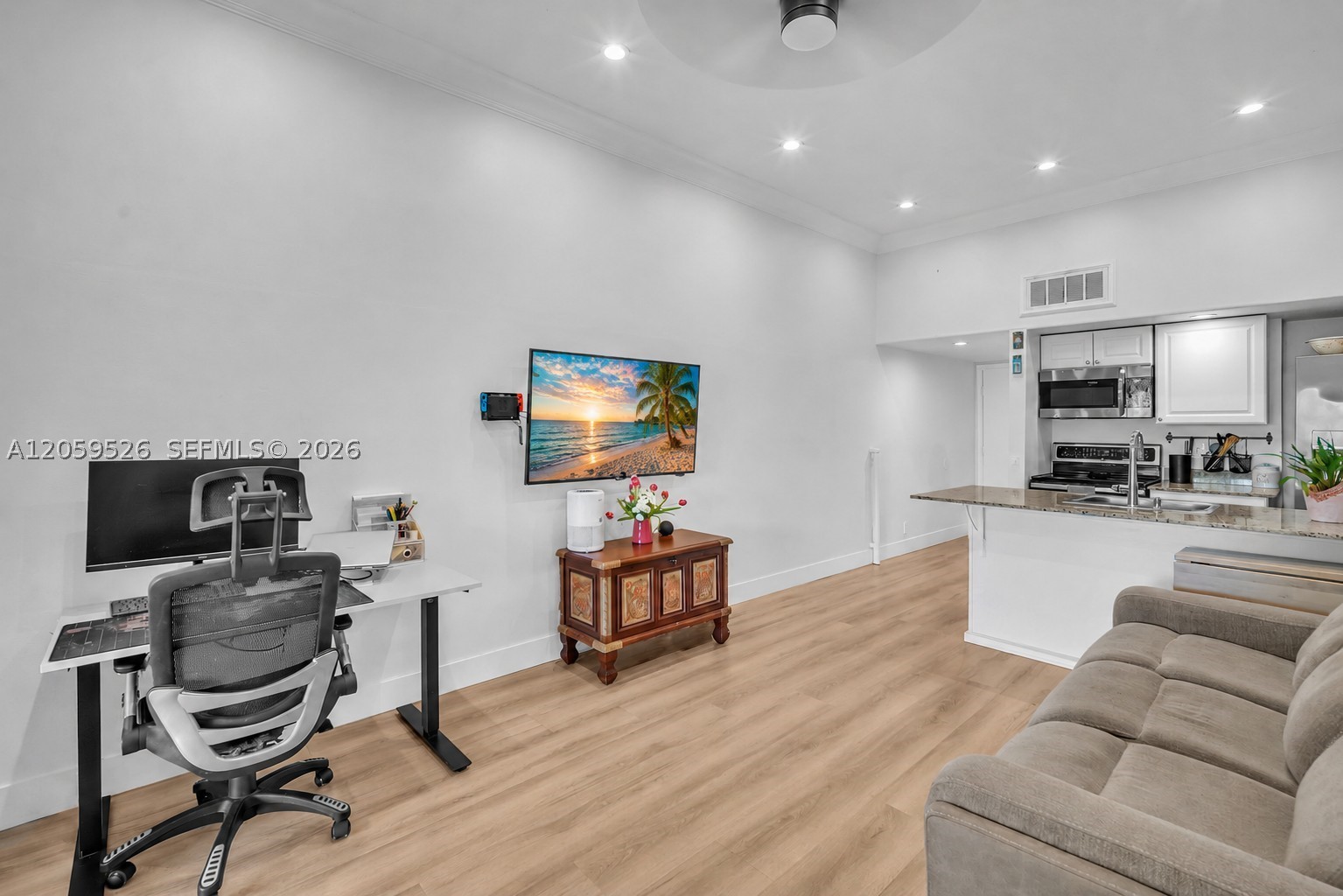 ARROWHEAD COUNTRY CLUB VI - Residential