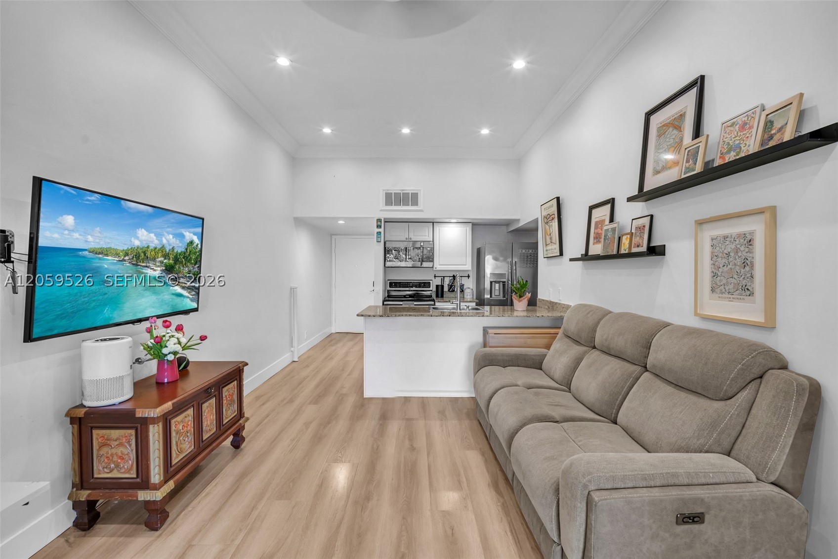 ARROWHEAD COUNTRY CLUB VI - Residential