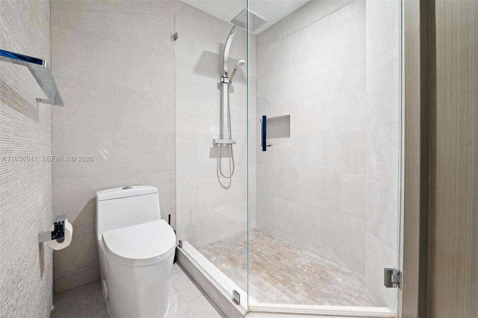 JADE RESIDENCES AT BRICKE - Residential