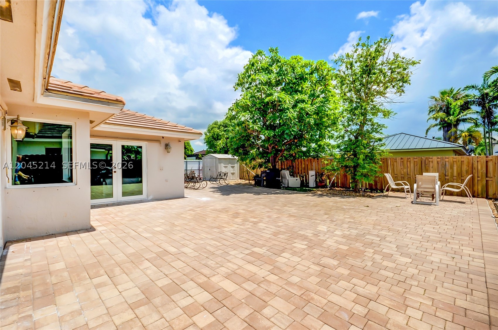 LAGUNA PONDS SEC 2 - Residential