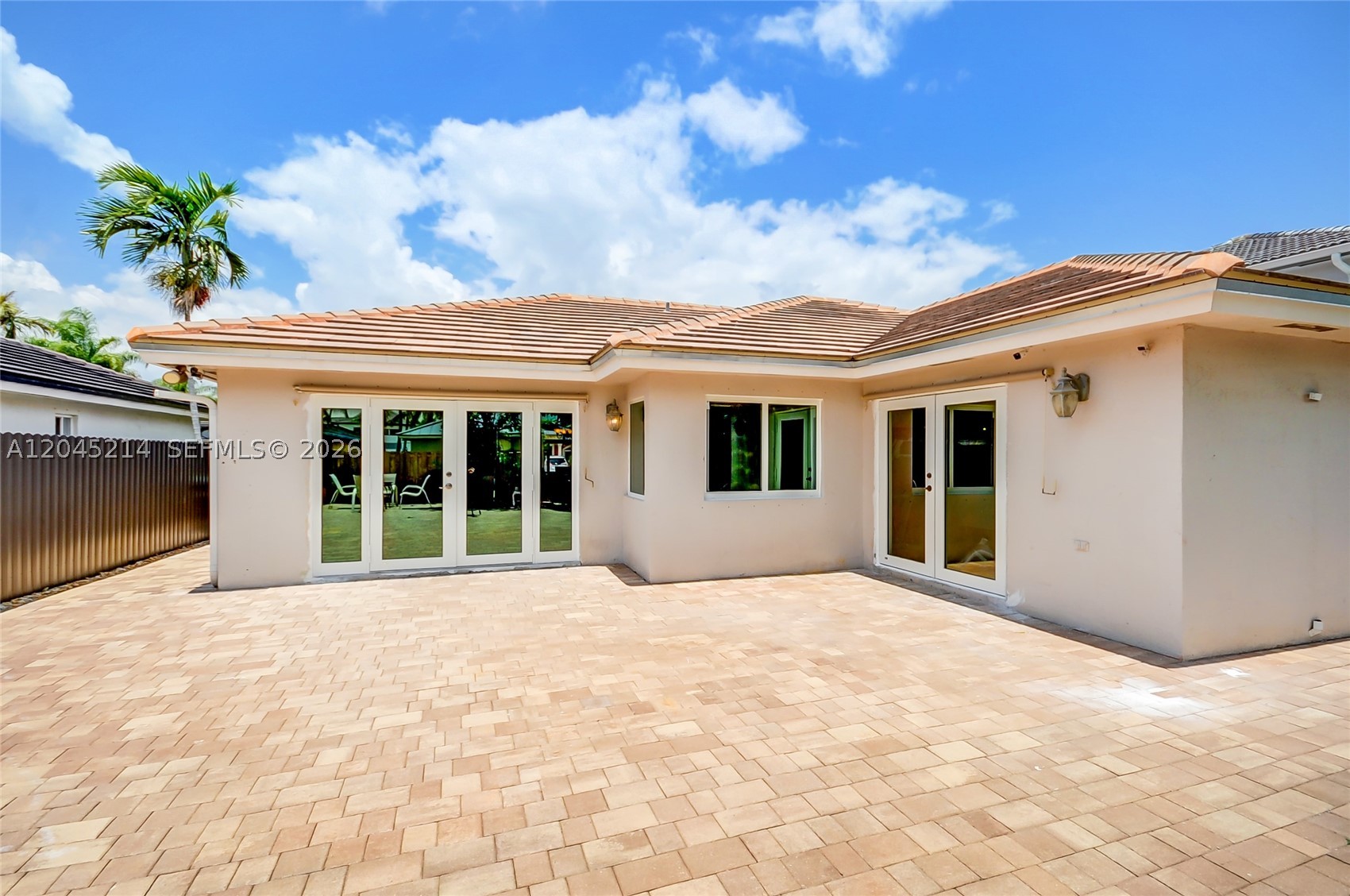 LAGUNA PONDS SEC 2 - Residential
