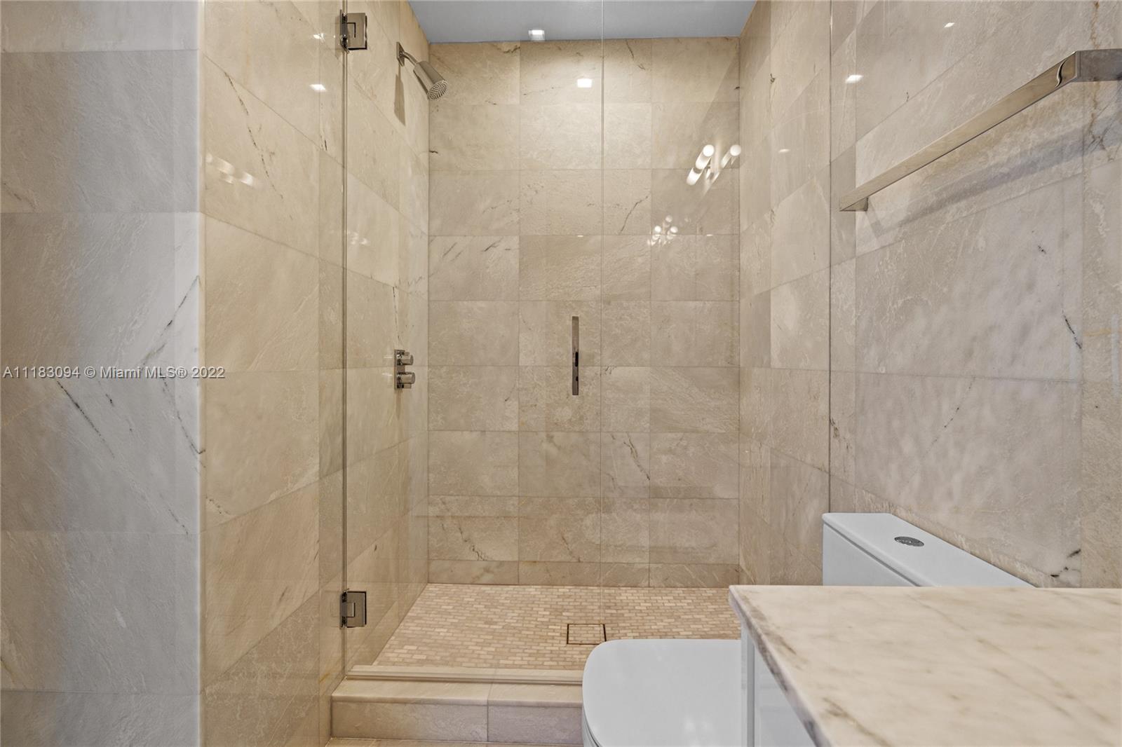 Turnberry Ocean Club - Residential