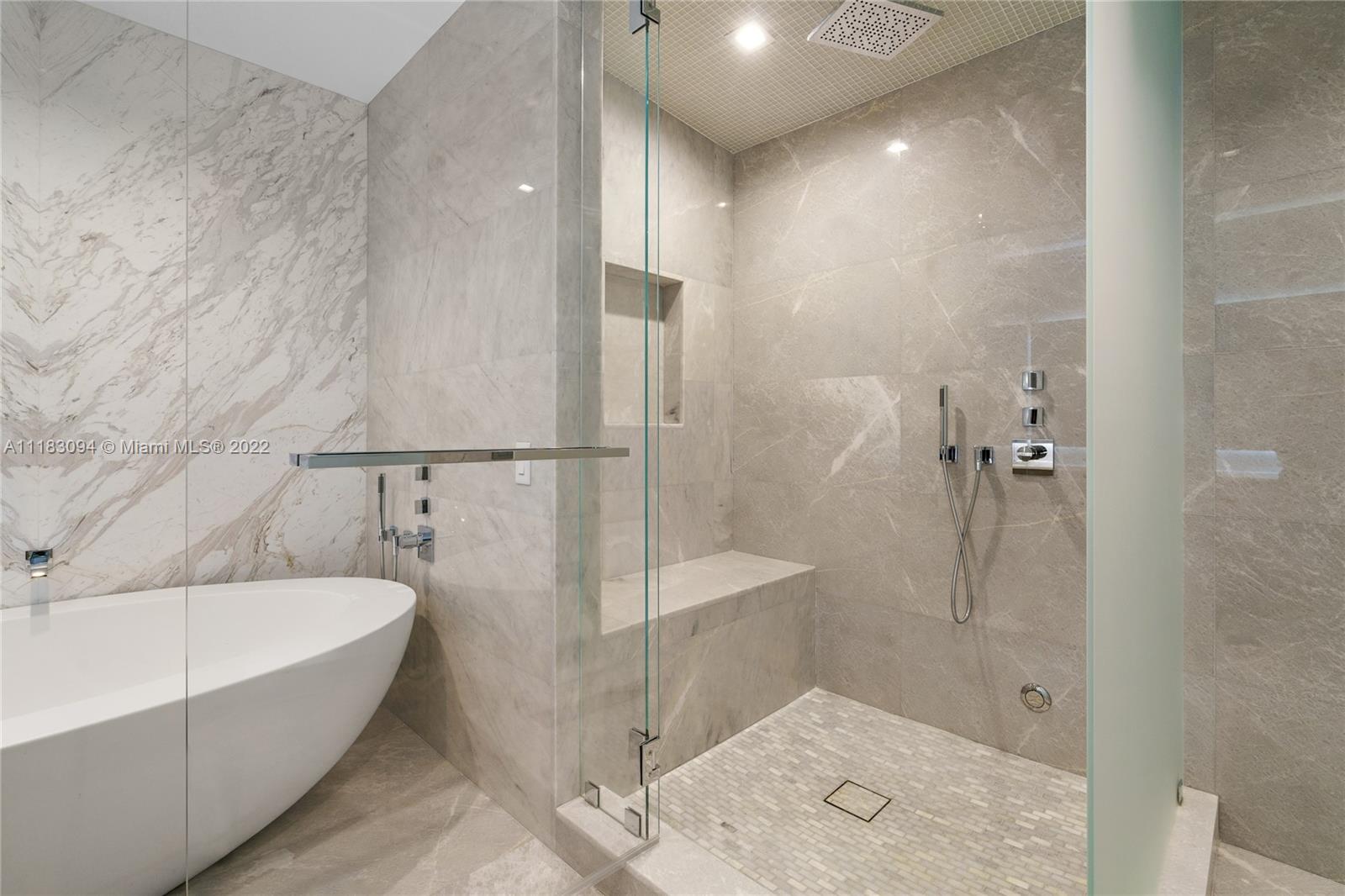 Turnberry Ocean Club - Residential
