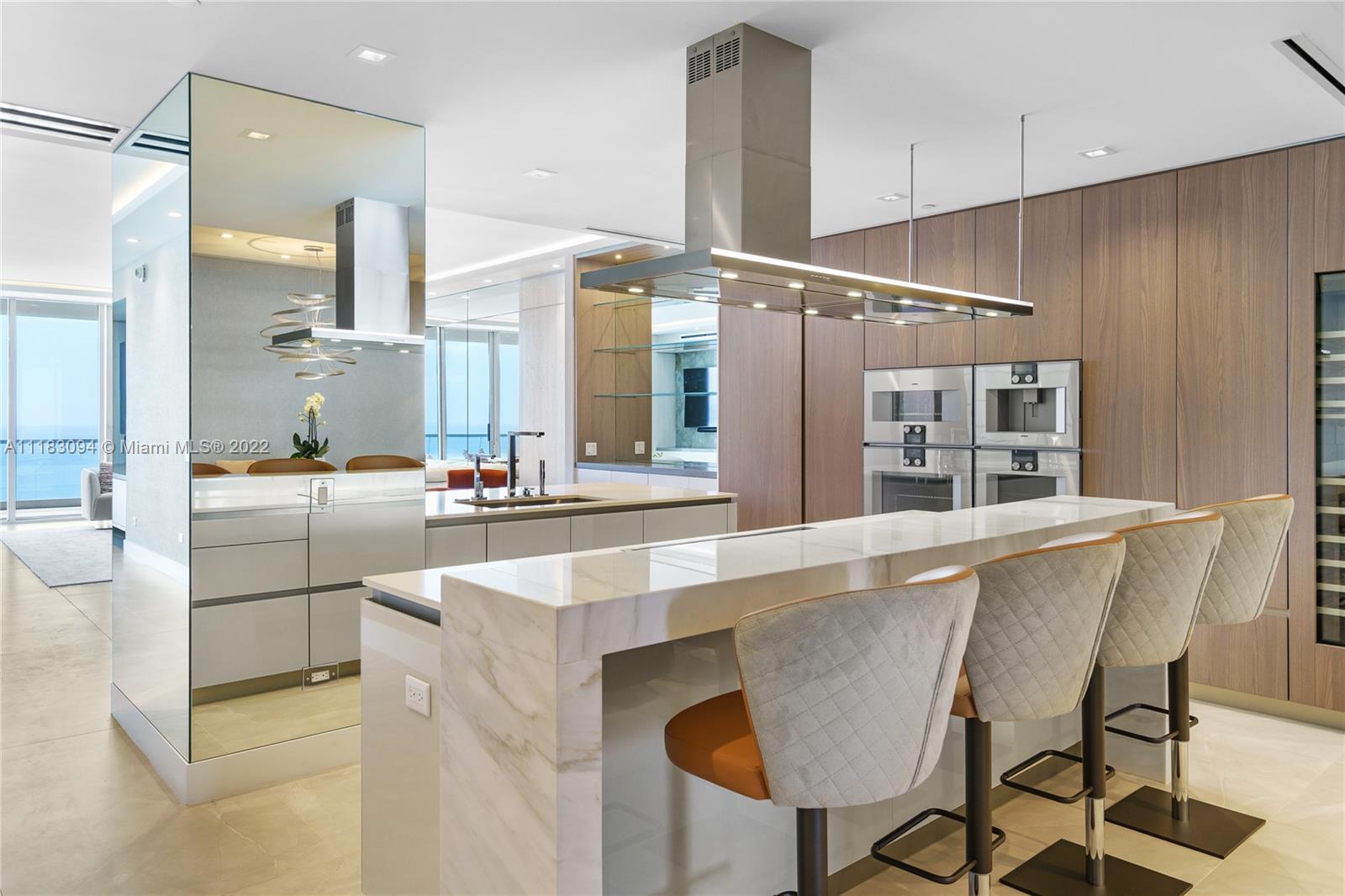 Turnberry Ocean Club - Residential