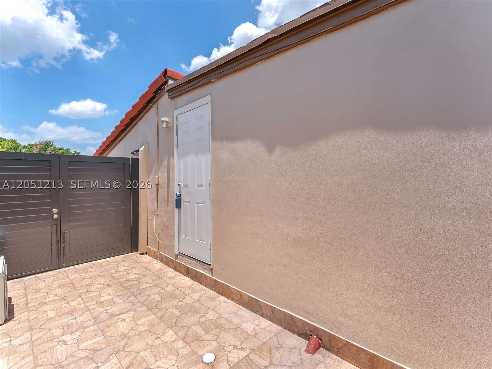 HEFTLER HOMES SEC 1 - Residential Lease