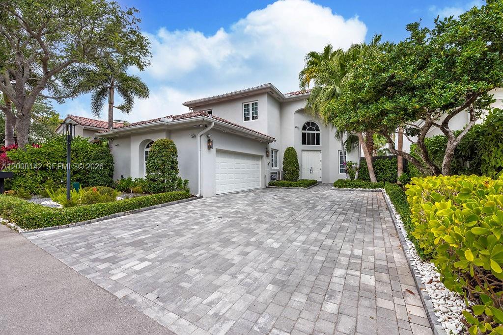 GOLDEN GATE ESTATES & MAR - Residential