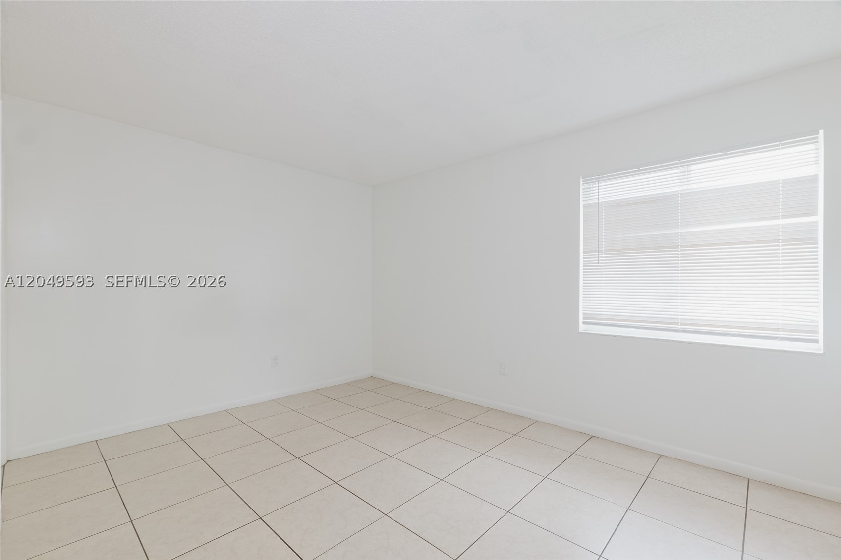 LAKEVIEW ESTATES CONDO - Residential Lease